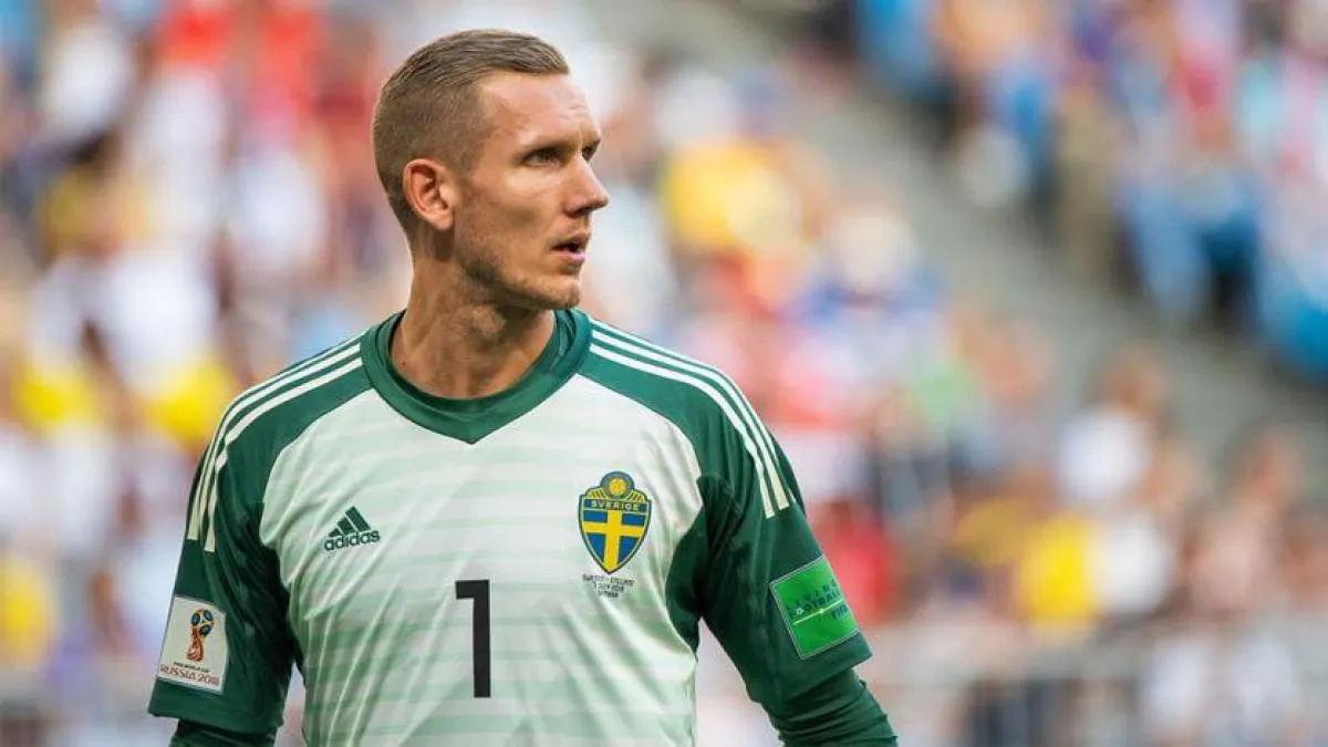 El portero del Everton sufre un asalto con machetes en su casa, mientras estaba con su esposa y sus hijos