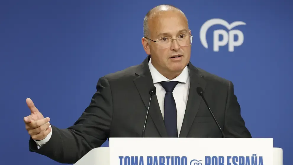 Tellado ve a Sánchez "en las últimas" y pide que la máquina electoral del PP esté "a pleno funcionamiento"