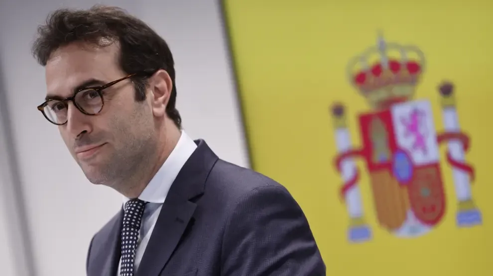 La economía española creció un 2,8% hasta marzo gracias al consumo y resiste