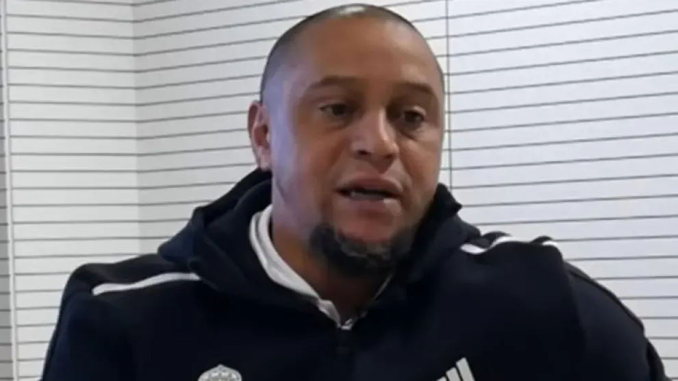 
         Así es la vida de Roberto Carlos: vinculado al Madrid, comentarista... y al menos 11 hijos con siete mujeres 
    