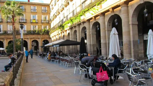 El horario de cierre de los locales de hostelería de Bilbao se amplía dos horas con motivo de los Carnavales