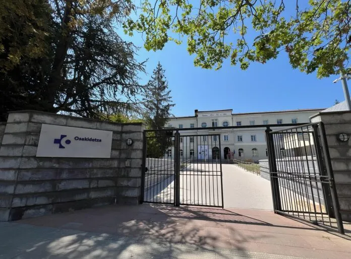 UGTk txalotu egin du Osakidetzak biltegien pribatizazioan atzera egin izana