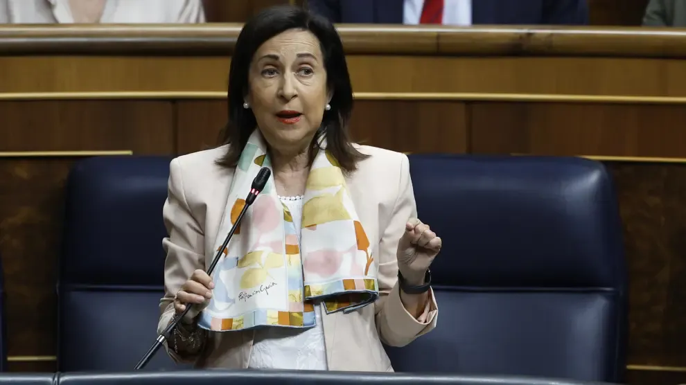 Robles confirma la llegada de bombarderos de EEUU a las bases de Morón y Rota como refuerzo ante Irán