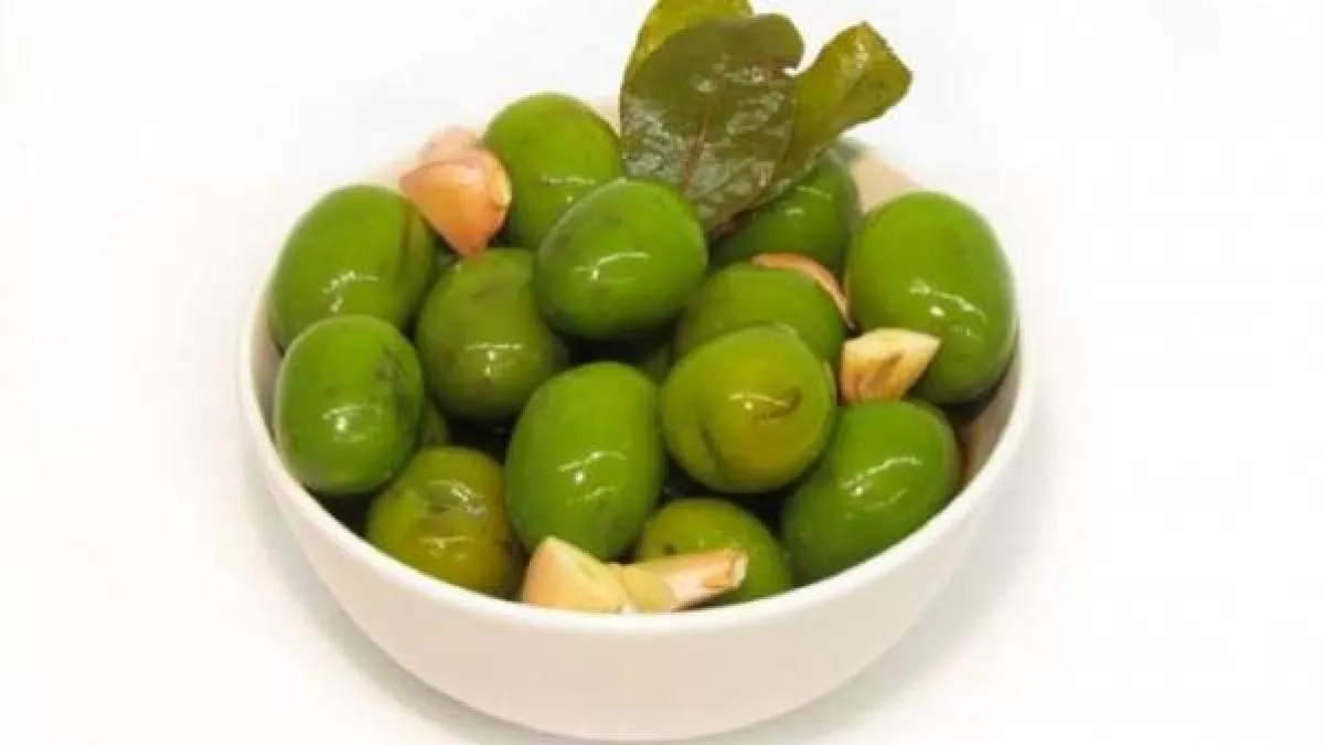 La aceituna, mucho más que un aperitivo: un recetario reúne las propuestas de 50 chefs españoles