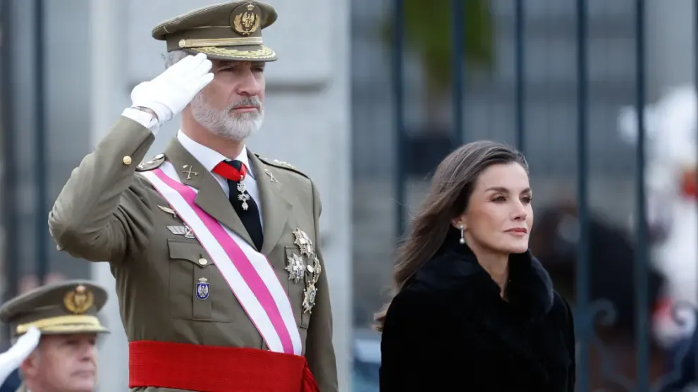 
         El 'look' más inesperado de la reina Letizia en la Pascua Militar 
    