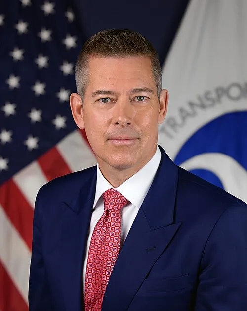Trump pone al secretario de Transporte Sean Duffy como director interino de la NASA en medio de un follón generalizado en la agencia