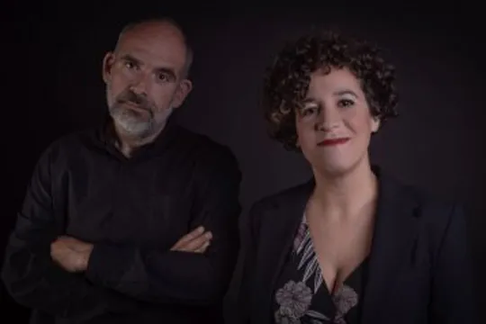 Èlia Casanova & ¿Alfred Fernández: "Quién te traxo el caballero"