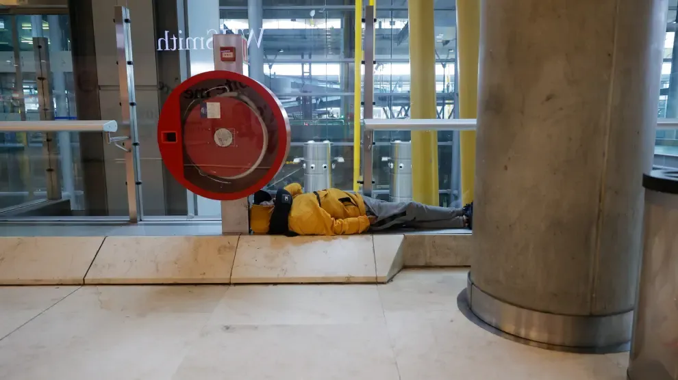 Barajas, una pensión con chinches