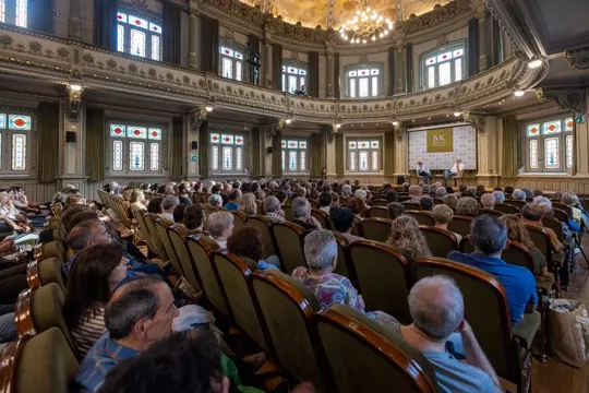 Bilboko Liburu Azoka 2024: Begiradak Elkarrizketa: "Maitasunak eta bekatu nagusiak", Karmele Jaio eta Goiartz Labandibarrekin"