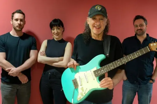 SCOTT HENDERSON + JEFF AUG (solo)