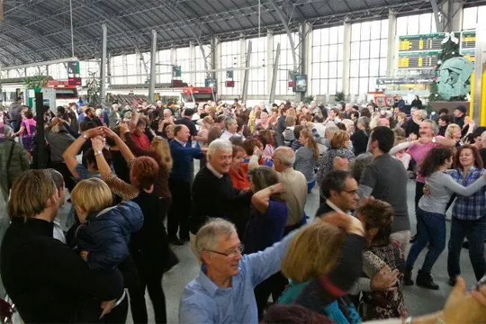 Bailes de Salón en la Estación de Abando - Bilbao