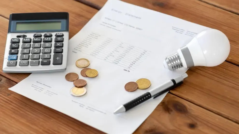 Cómo afecta a la factura de la luz la reducción de las ayudas del bono social: hasta 30 euros más en 2025