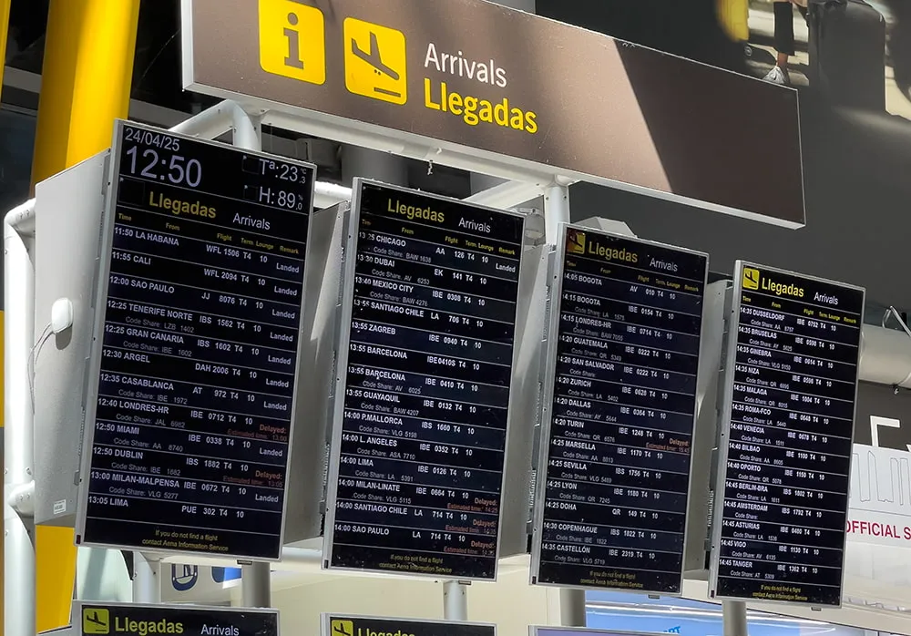 Programar es difícil cuando los aeropuertos se mueven, no hay un consenso sobre el concepto «altitud» y los identificadores están a veces repetidos