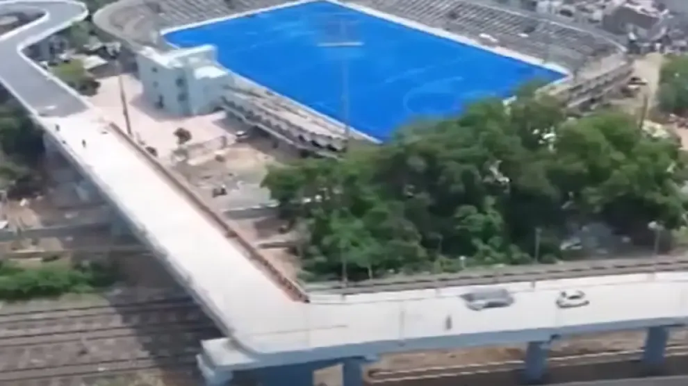 Siete ingenieros son suspendidos por realizar un puente ferroviario con una insólita curva de 90 grados