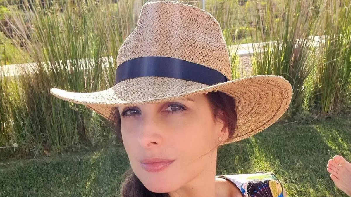 Nuria Fergó publica una foto en 'topless' que Instagram censura por inapropiado