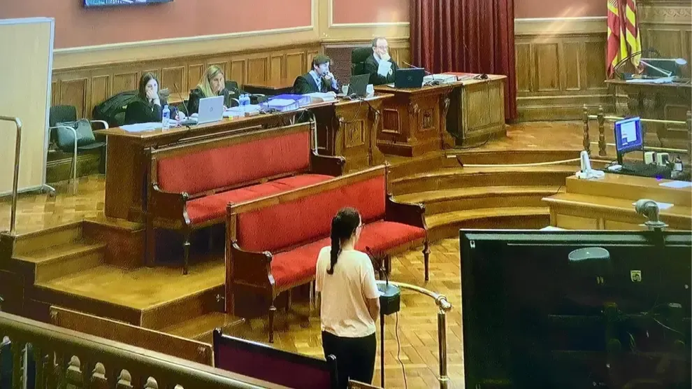 El jurado declara culpable de asesinato a la falsa opositora a mossa que mató a su pareja