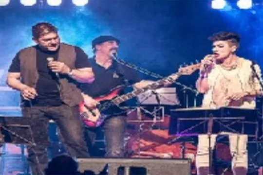 Vermú musical con el grupo Los otros