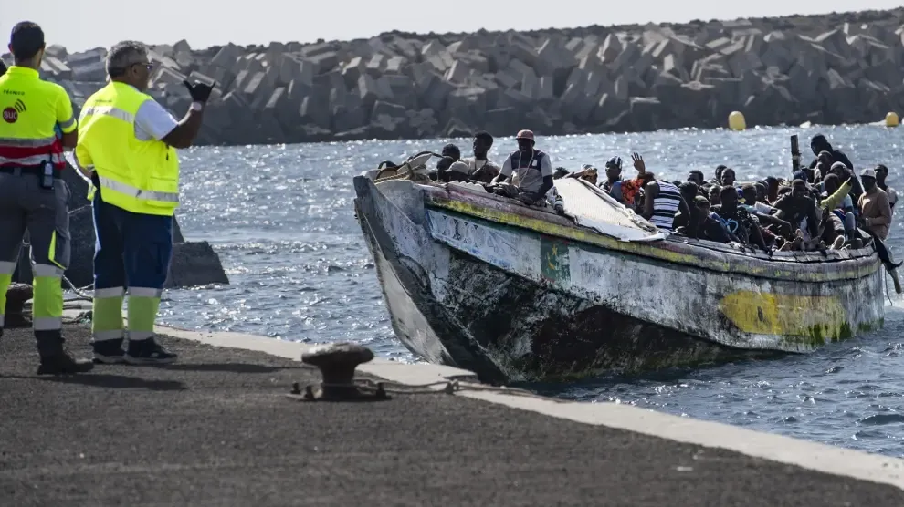 
         El bonito gesto de unos alumnos de Tenerife: piden el regreso de un niño migrante que ha sido trasladado de isla 
    