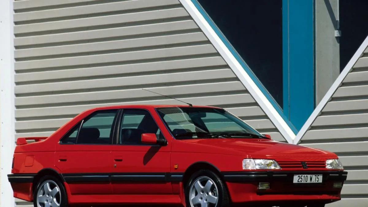 Peugeot 405 T16, la berlina “noventera” con más marcha