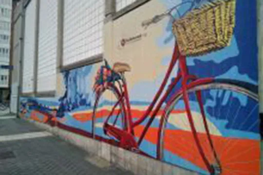 Mural colaborativo de la bicicleta