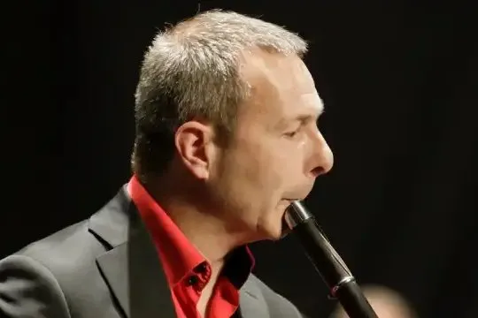 Banda Municipal de Vitoria-Gasteiz: "Respira!"