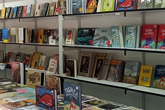 Callejeando por La Rocha 2024: I FERIA DEL LIBRO DEL PASEO DE LOS ENAMORADOS