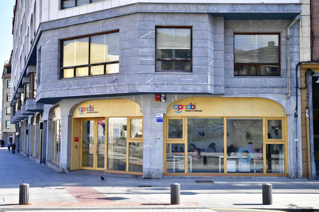 APNABI refuerza su acompañamiento social a personas con autismo y familias con más de 3.500 intervenciones en 2024