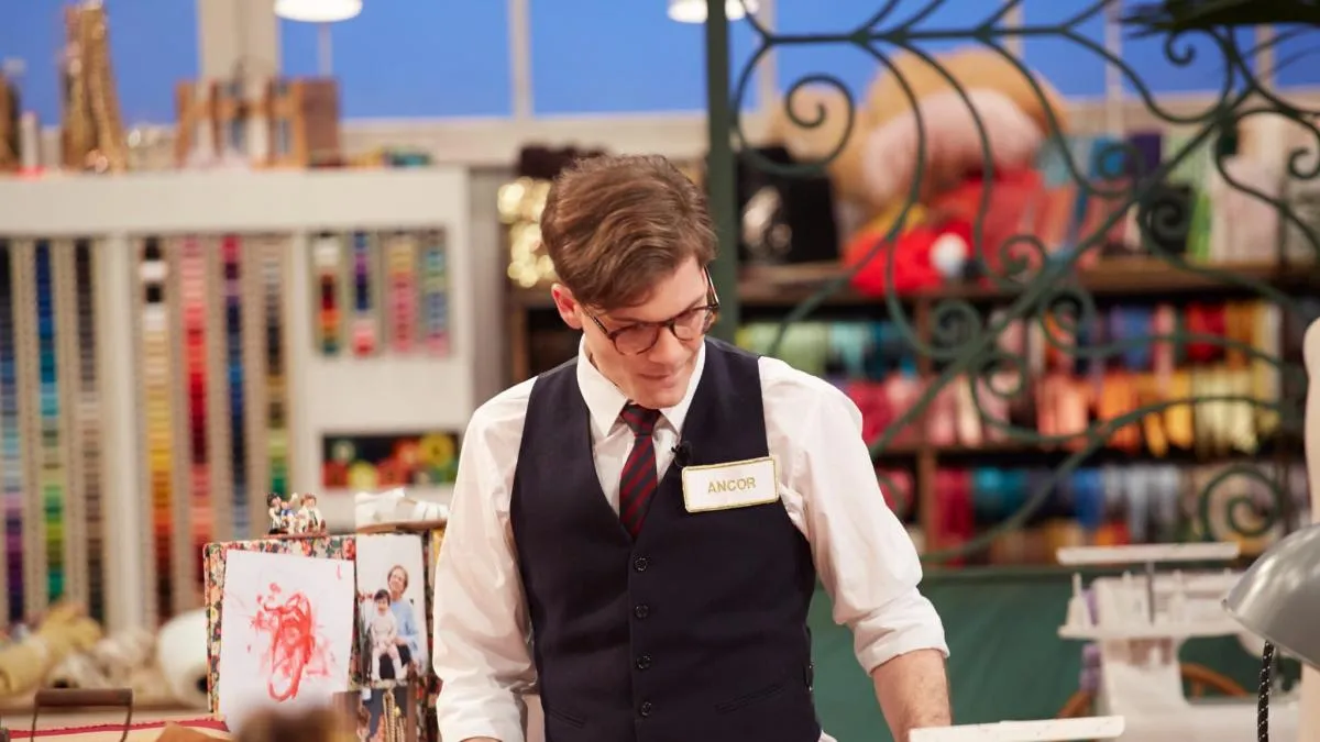 Ancor, al borde del desmayo por la presión en un 'Maestros de la costura' sin expulsado