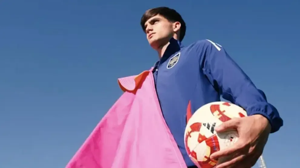 El hijo del torero Morante de la Puebla, se estrena con la selección sub-18: "El balón da menos cornadas"