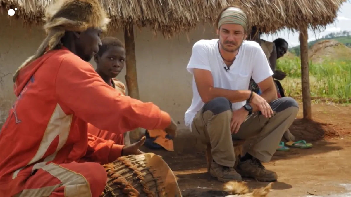 José Antonio Ruiz vive el ritual de un curandero, en 'Operación Congo': "Canta para llamar a los espíritus y sanar"