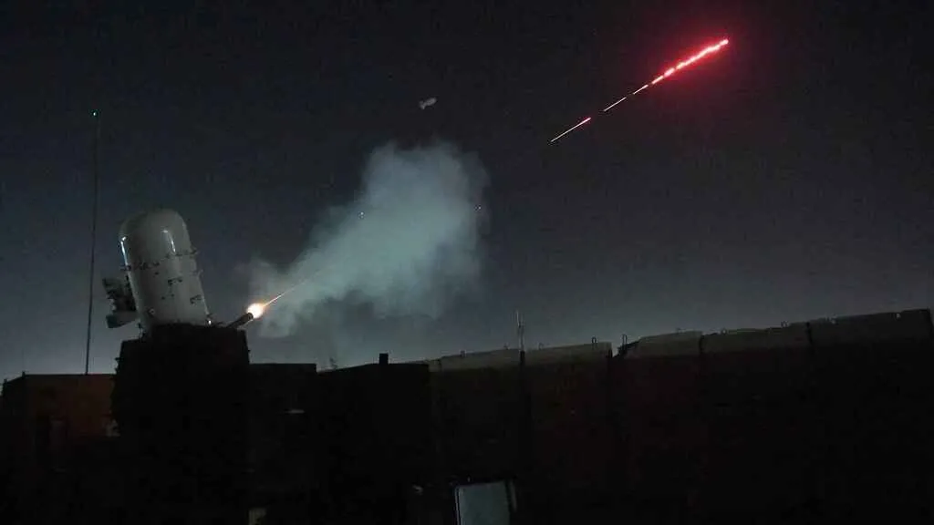 Así es C-RAM, el escudo antimisiles que blindó la evacuación en Afganistán