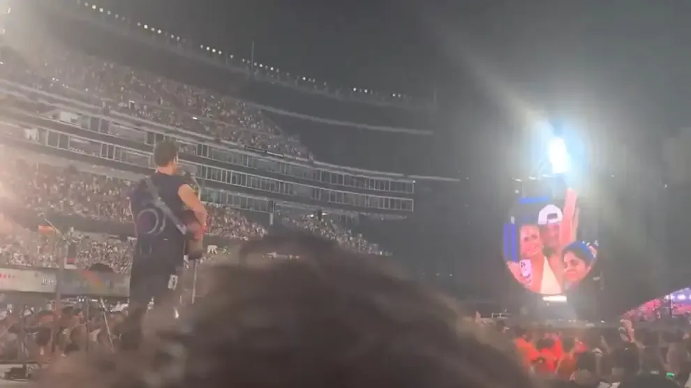 Chris Martin, de Coldplay, bromeó con otra pareja después de la pillada a Byron: "¿Vosotros sois una pareja legítima?"