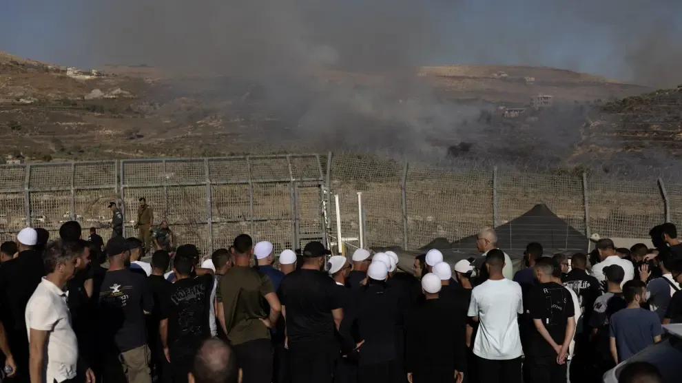 Israel refuerza la frontera con un muro