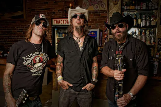 Supersuckers + grupo invitado