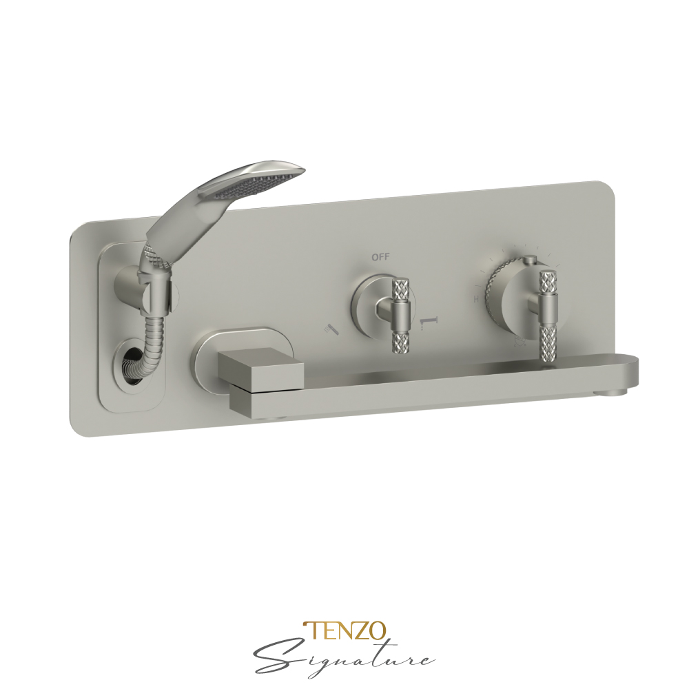 Robinet de bain mural avec boyau rétractable et bec pivotant