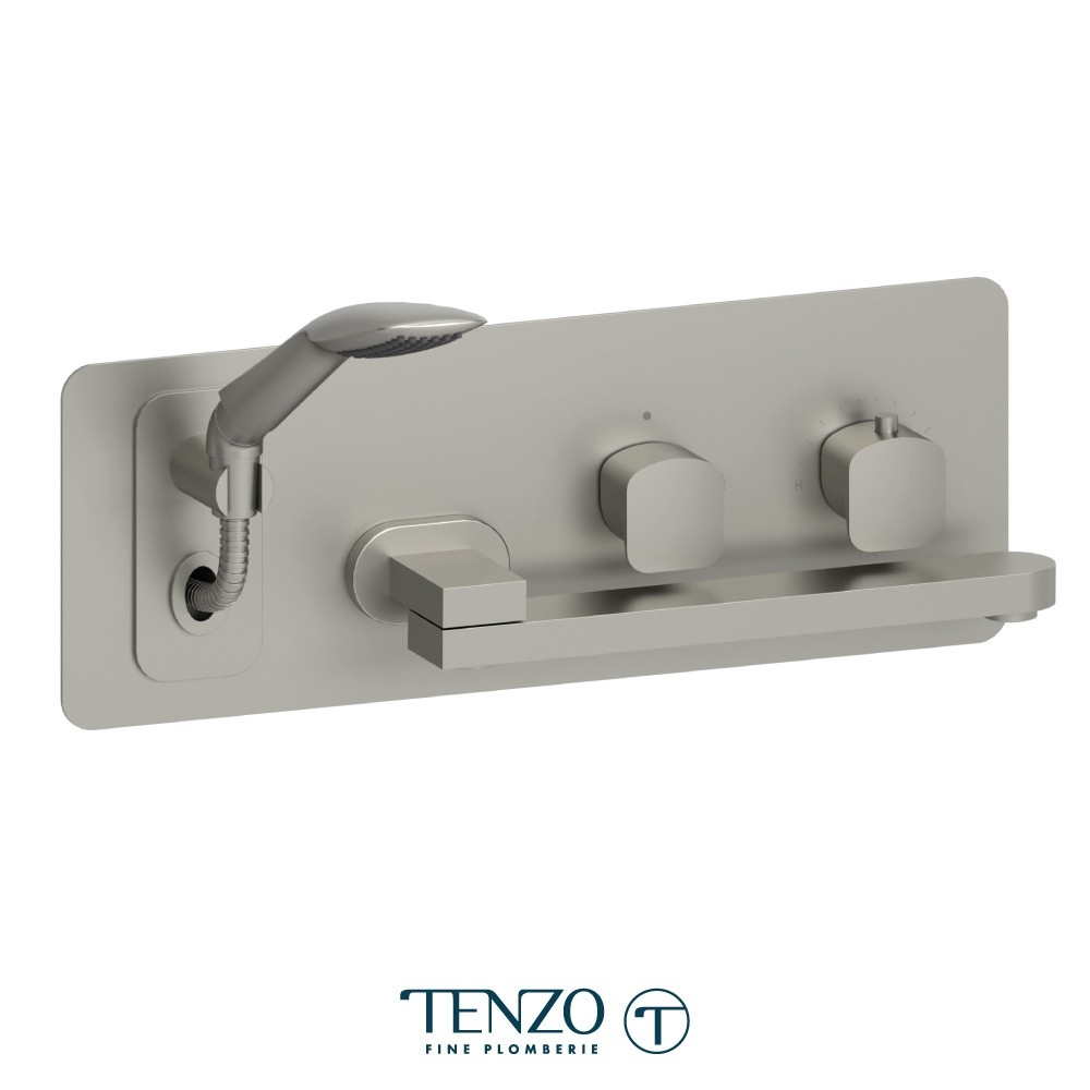 Robinet de bain mural avec boyau rétractable et bec pivotant