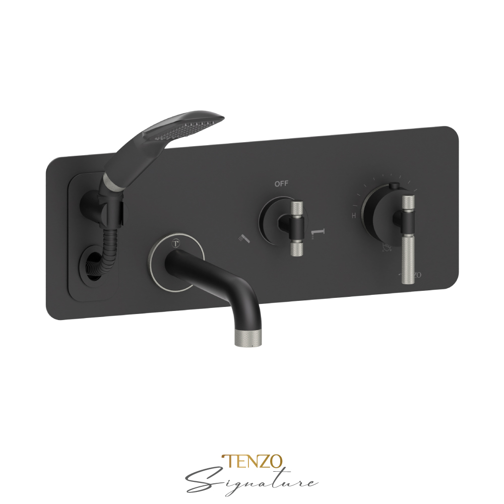Wall mount tub ﬁller with retractable hose