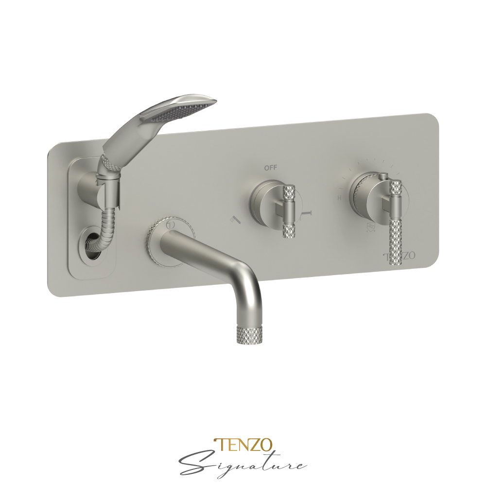 Wall mount tub ﬁller with retractable hose