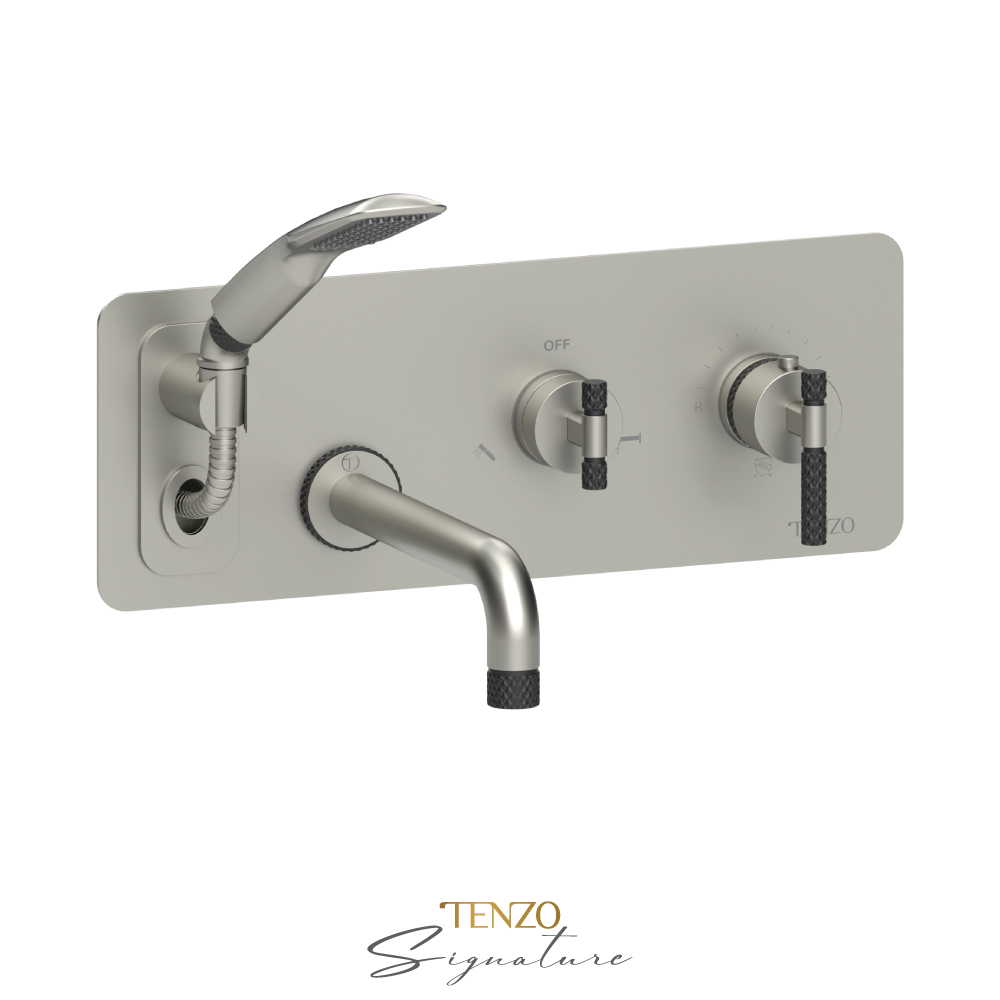 Wall mount tub ﬁller with retractable hose