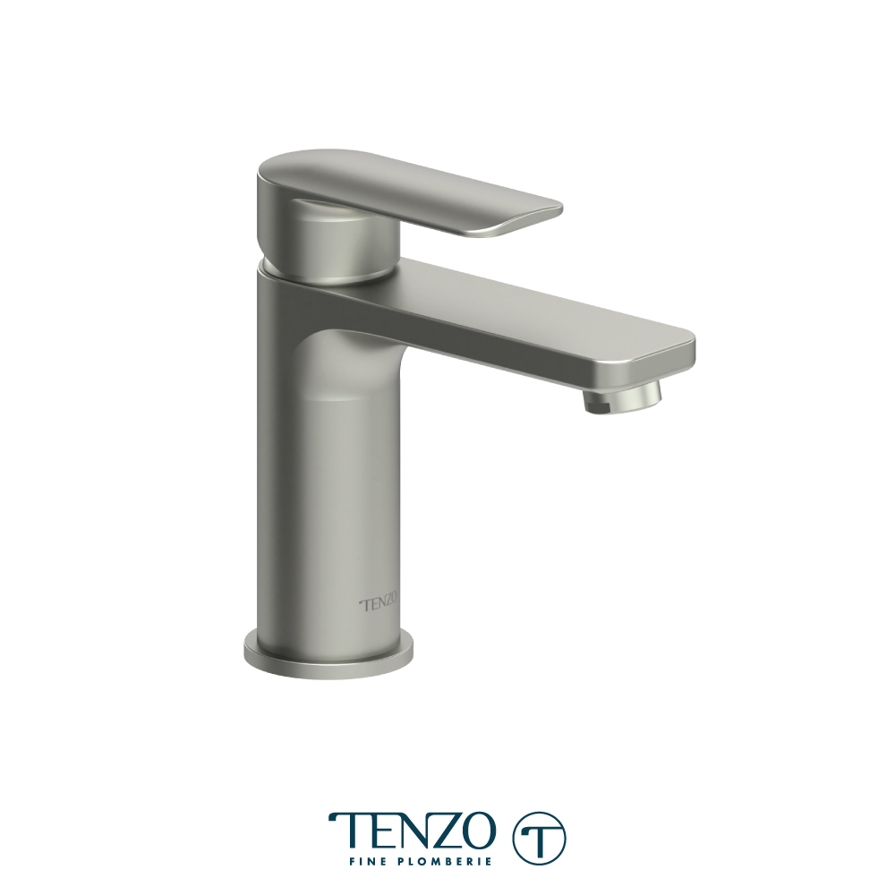 Single hole lavatory faucet