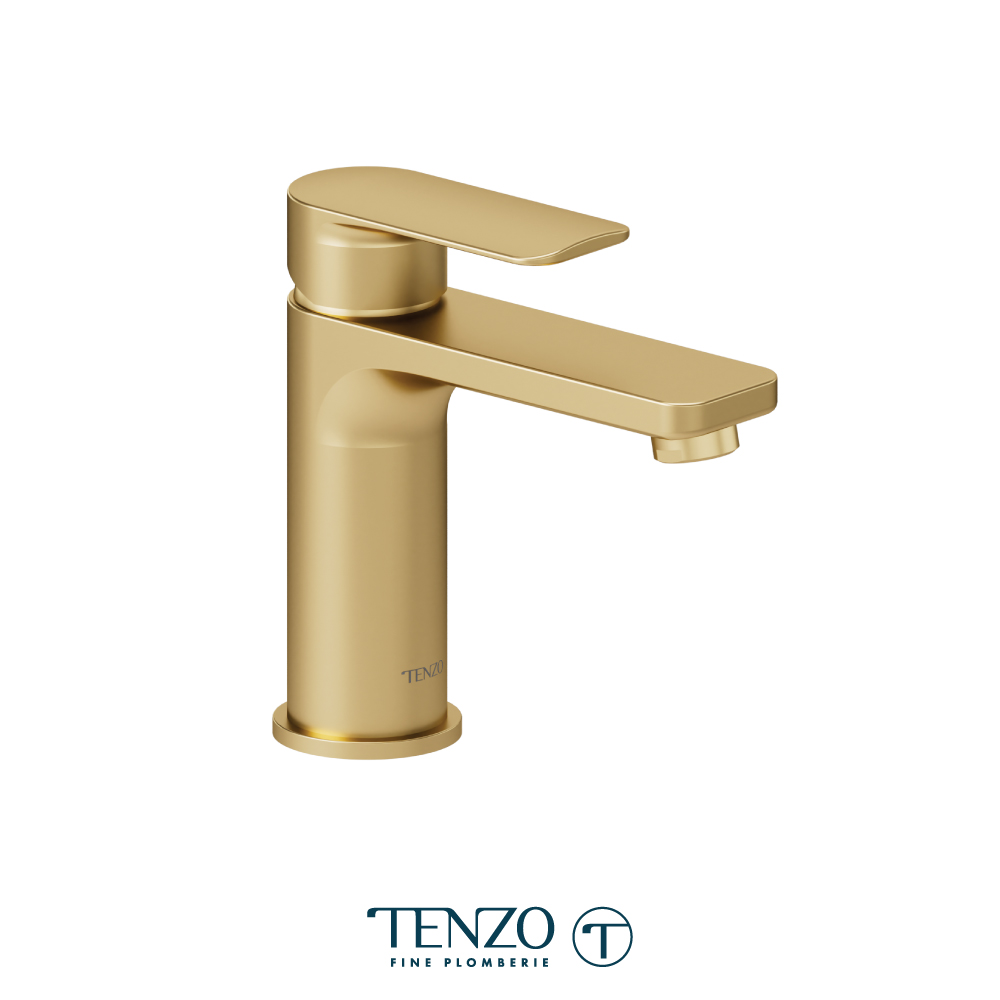 Single hole lavatory faucet