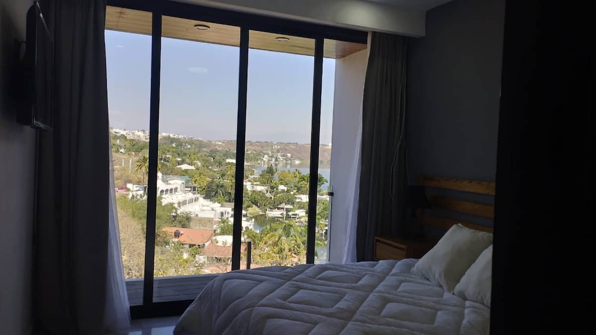 Depto con vista espectacular al lago en Teques