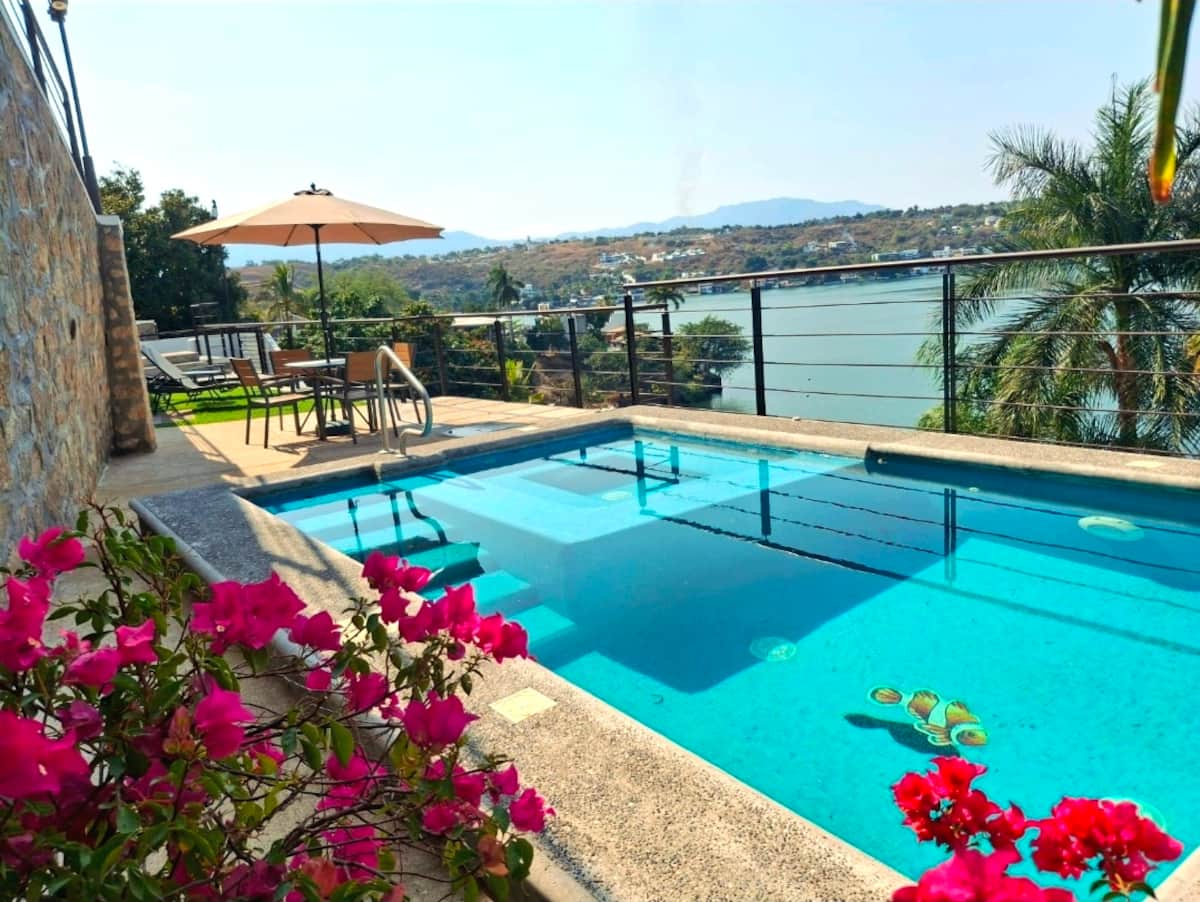 Bungalow con Vista al Lago Casa Bugambilias