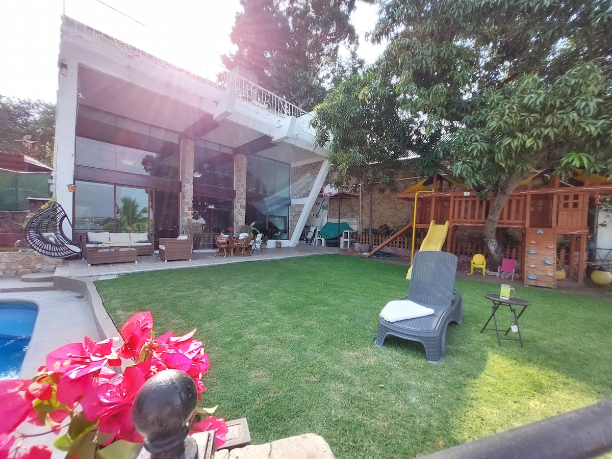 Fin de semana All-In &middot; Casa frente al lago (hasta 12 personas)