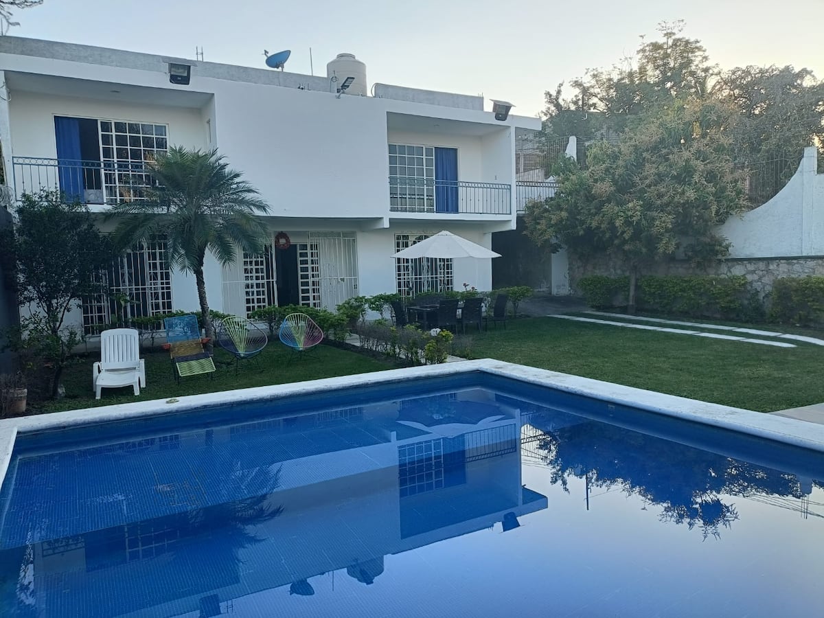 Quinta c/Alberca Tehuixtla - Jard&iacute;n y Asador