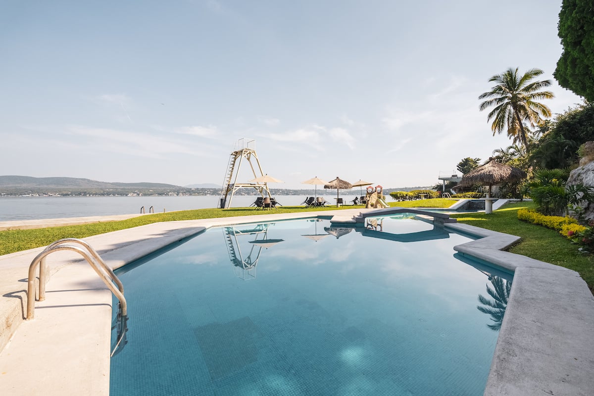 Depto en Teques con vista lago