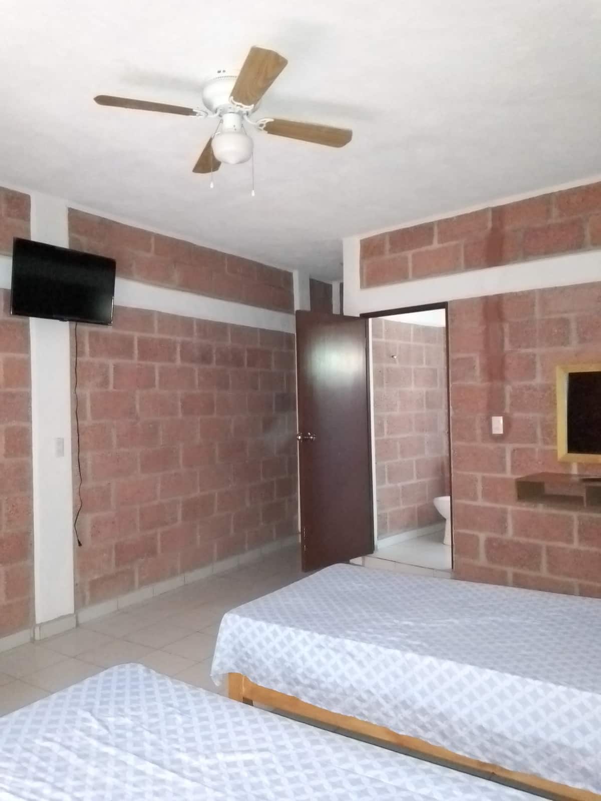 Habitaci&oacute;n sencilla #103 en lago de Tequesquitengo