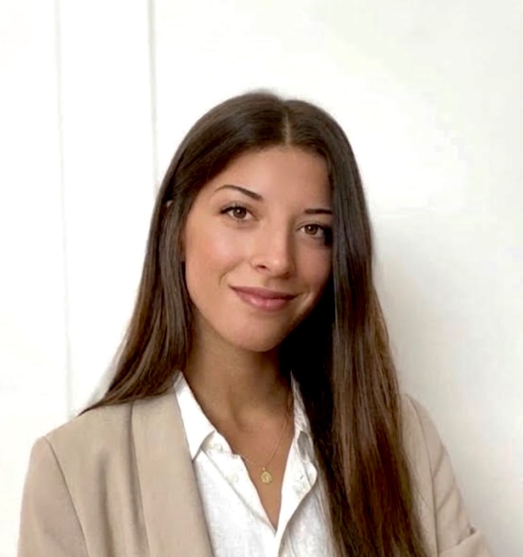 Julia S.