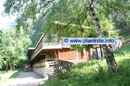 Alpine Lodge "Vratsata" mountain hut
