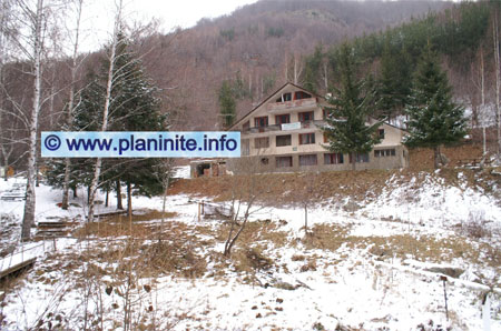 Hut "Proboynitsa" mountain hut